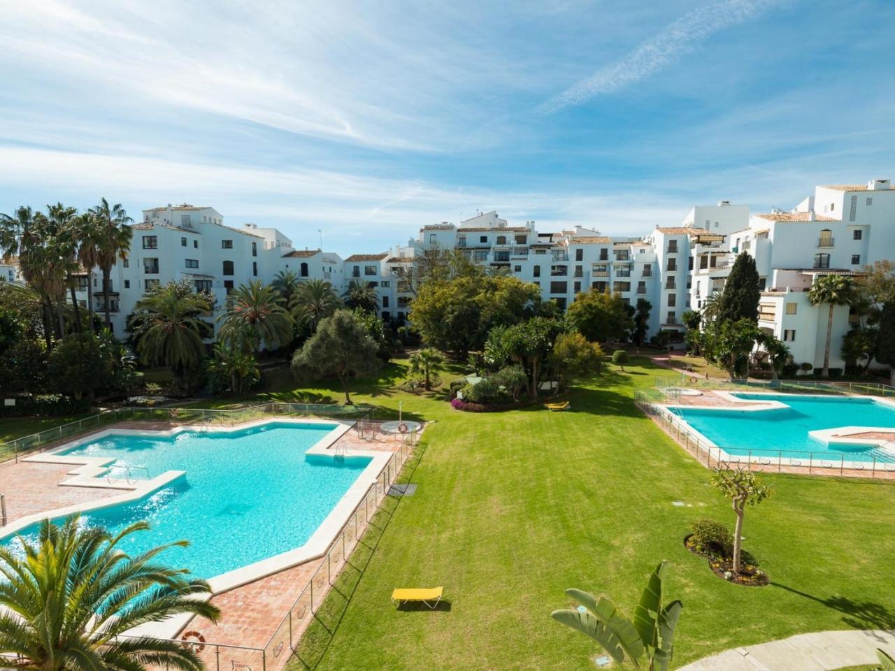 Vacation Marbella I Contemporary Central Apartment, Swimming-Pool, 24-7 Security, A Minute From The Marina, The Sea And Luxury Shopping Buitenkant foto